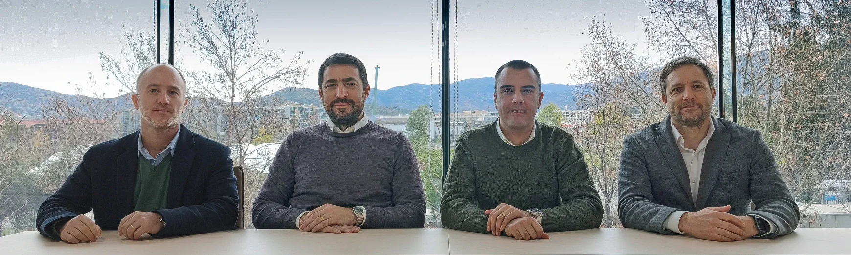 Equipo ARQ-IN, de izquierda a derecha: Juan José Izquierdo Riveros, Homero Sotomayor Varela, Cristóbal Cárdenas Vizcarra y José Manuel Madrid Sturrock